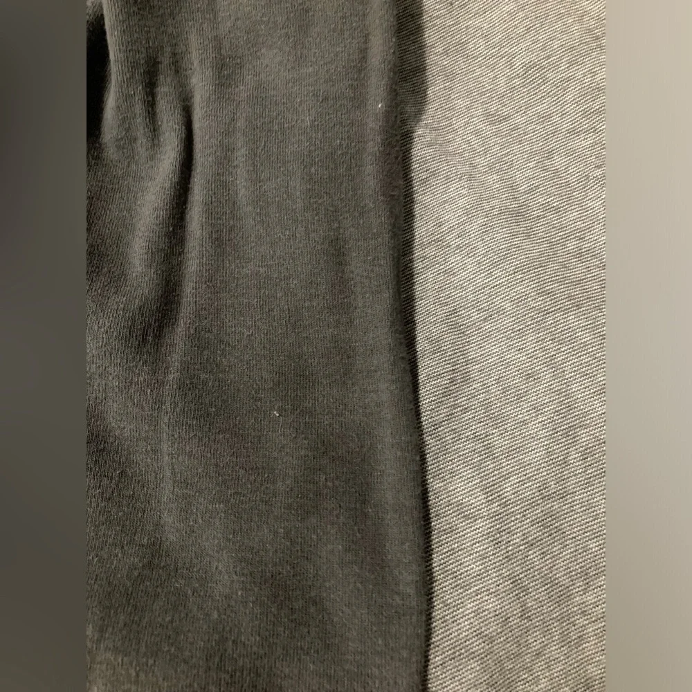 Banana Republic Men’s Size‎ Large Two Tone Grey Henley Shirt